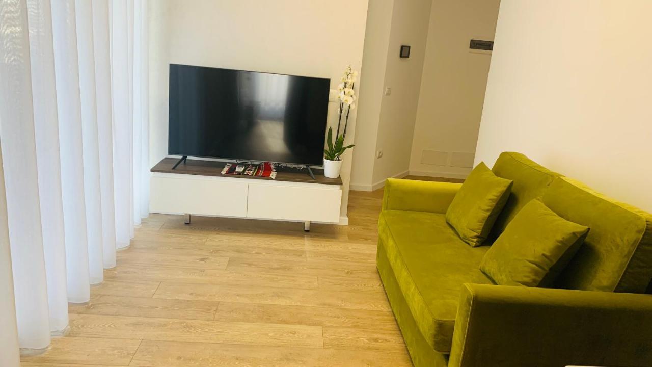 Proper Central Apartment Tiran Dış mekan fotoğraf
